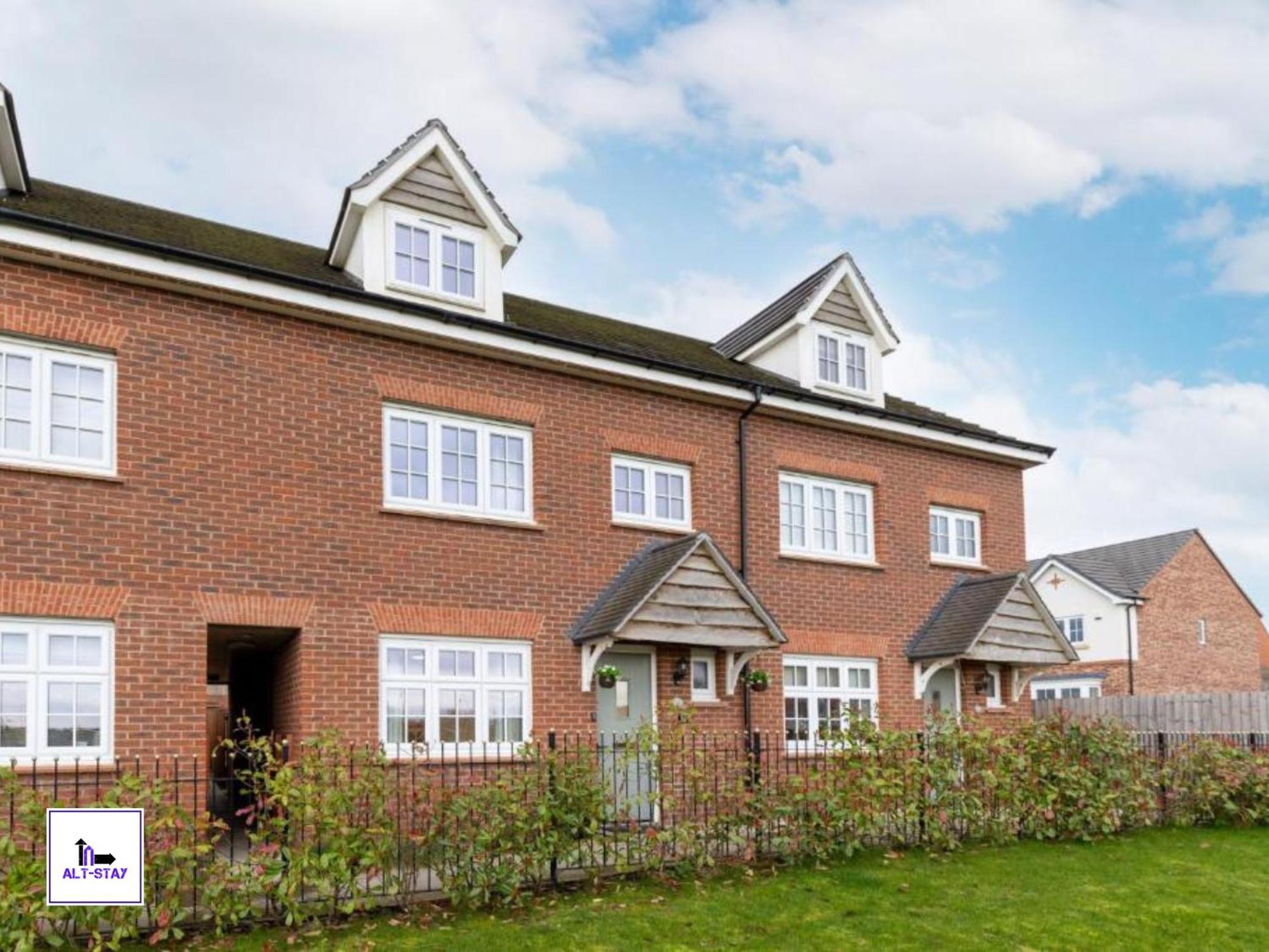 ווייקפילד 4 Bed 3 Bath - Kirkstall House By Alt-Stay Accommodation - Ideal For Contractors & Remote Workers - Long Stays Welcome מראה חיצוני תמונה