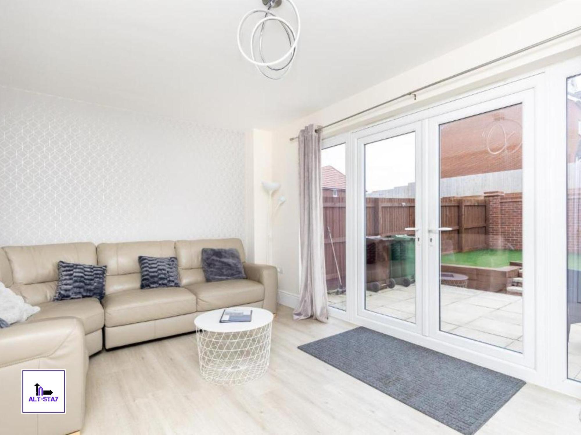 ווייקפילד 4 Bed 3 Bath - Kirkstall House By Alt-Stay Accommodation - Ideal For Contractors & Remote Workers - Long Stays Welcome מראה חיצוני תמונה