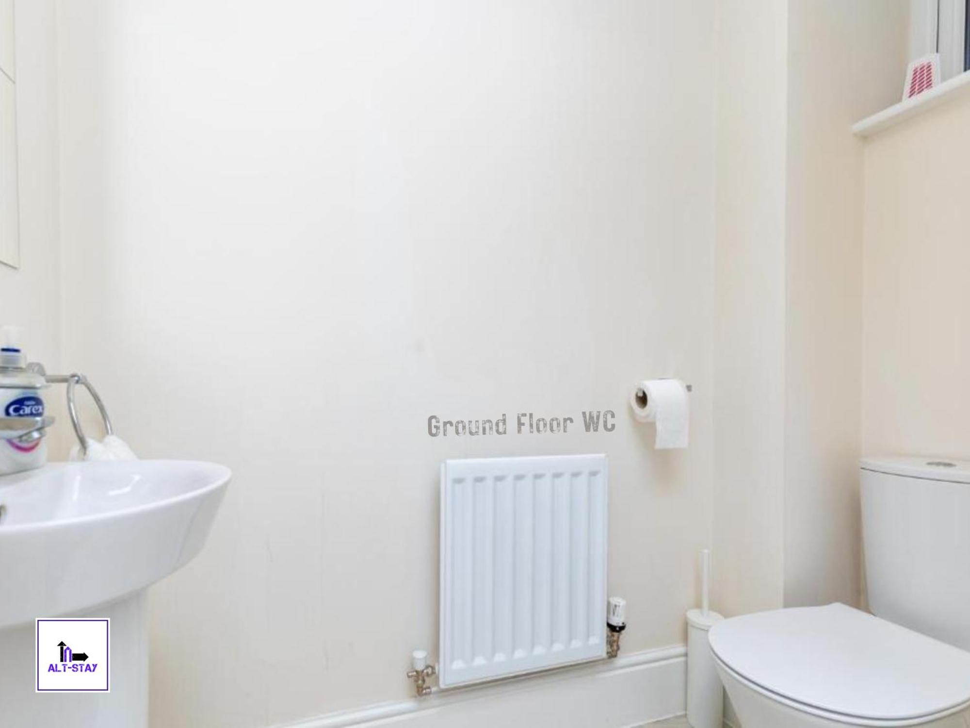 ווייקפילד 4 Bed 3 Bath - Kirkstall House By Alt-Stay Accommodation - Ideal For Contractors & Remote Workers - Long Stays Welcome מראה חיצוני תמונה